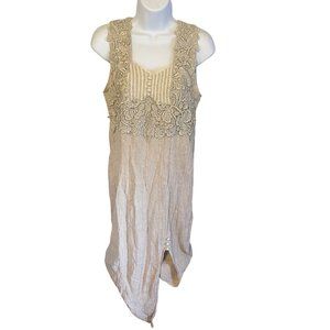 Carmin tan zip back crochet floral pearl detail size M dress